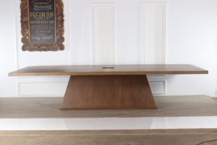 Premium Modern Solid Wood Dining Table – 6 Seater Capacity